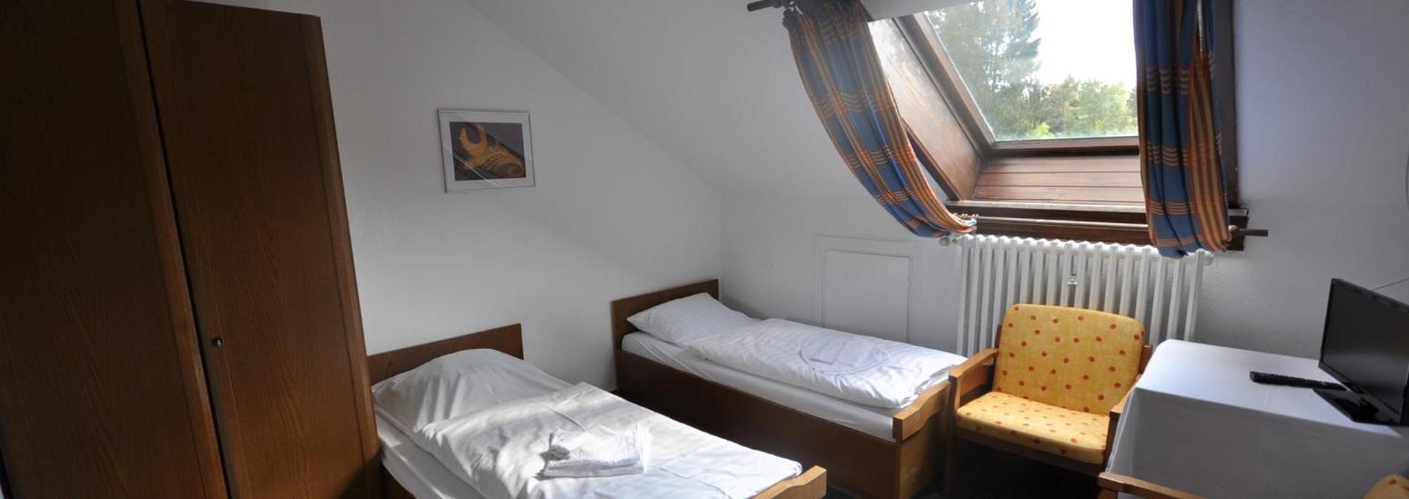 Hotel & Hostel Drei Baeren Altenau  Rum bild